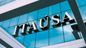 Fachada de prédio da Itaúsa, com foco no logo