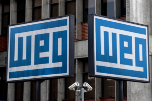 Fachada com logo da WEG