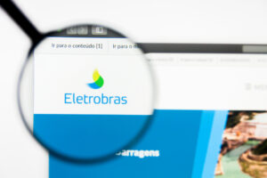 Logo da Eletrobras em um computador