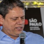 Tarcísio está 17 pontos percentuais à frente de Haddad no 2º turno, mostra Quaest